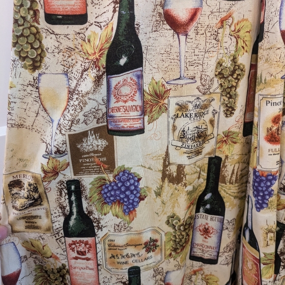 Dollz & Dames Wine Print Halter Zip Dress. XL - Picture 4 of 7